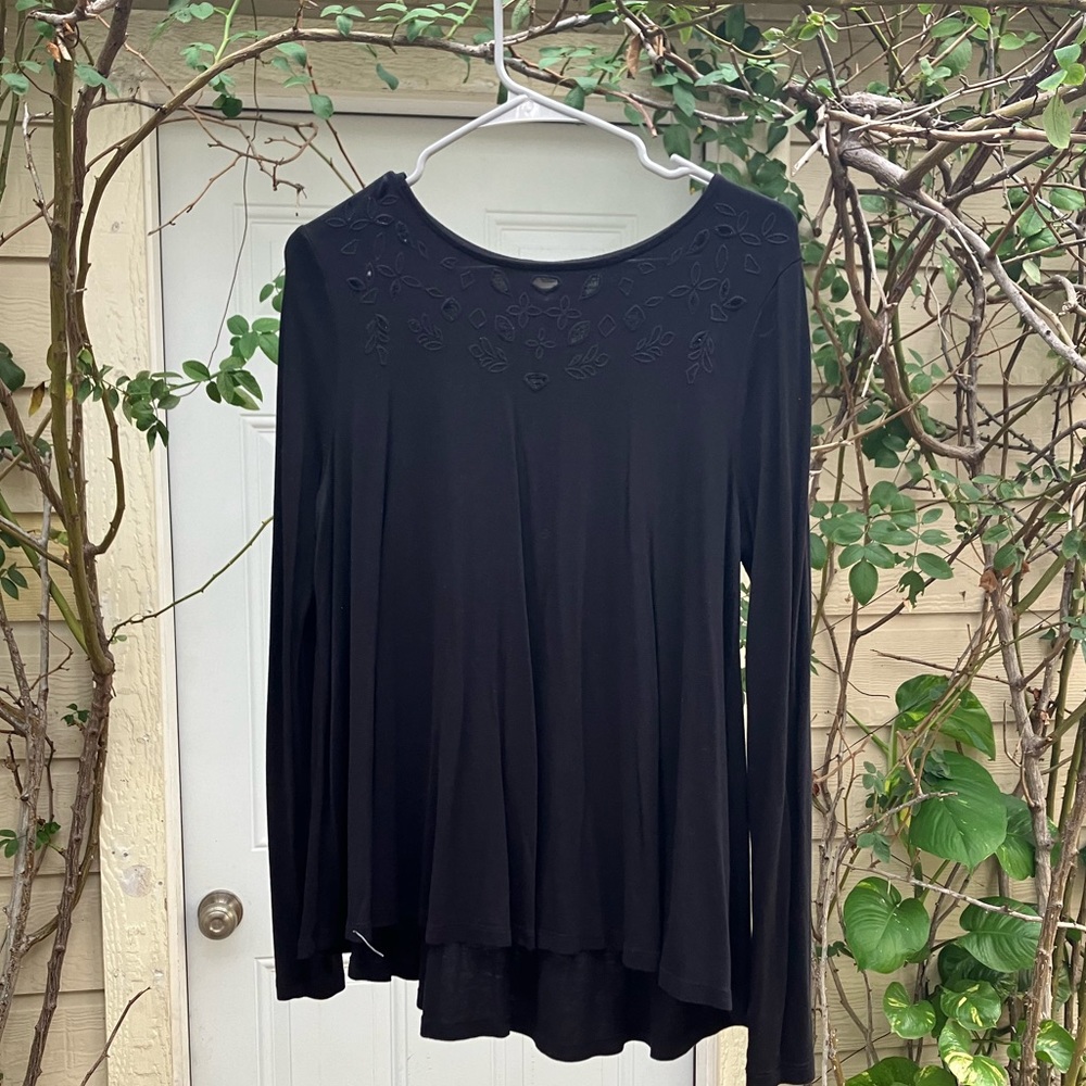 Black long sleeve top, collar detail
